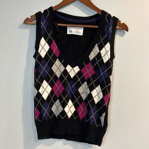 AEROPOSTALE SWEATER VEST, SIZE: MEDIUM, COLORS: BLACK, WHITE, PURPLE, AND PINK